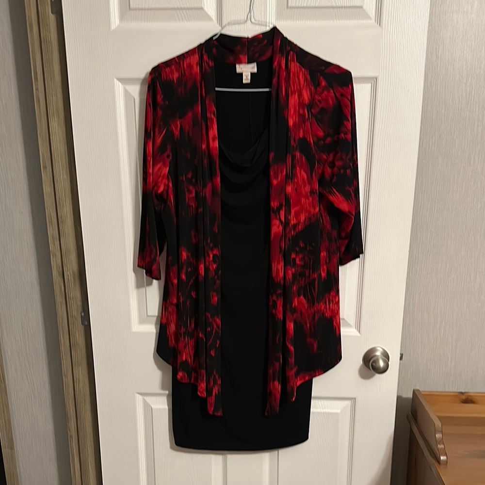Elegant Red and Black Long Sleeve Dress